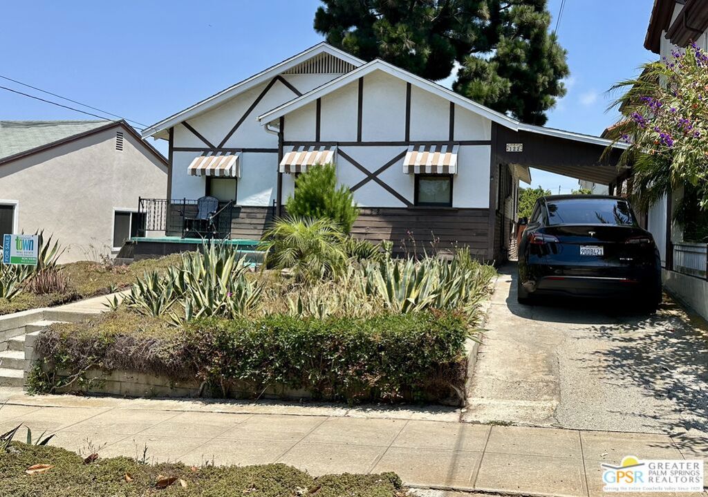 122 S Irena Avenue