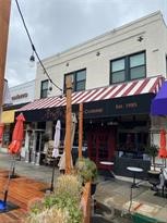Second Floor Apartment. Located above Aruffo's restaurant in downtown Claremont. Washer/Dryer inside unit. Hardwood floors
740+ FICO score
1 Month deposit