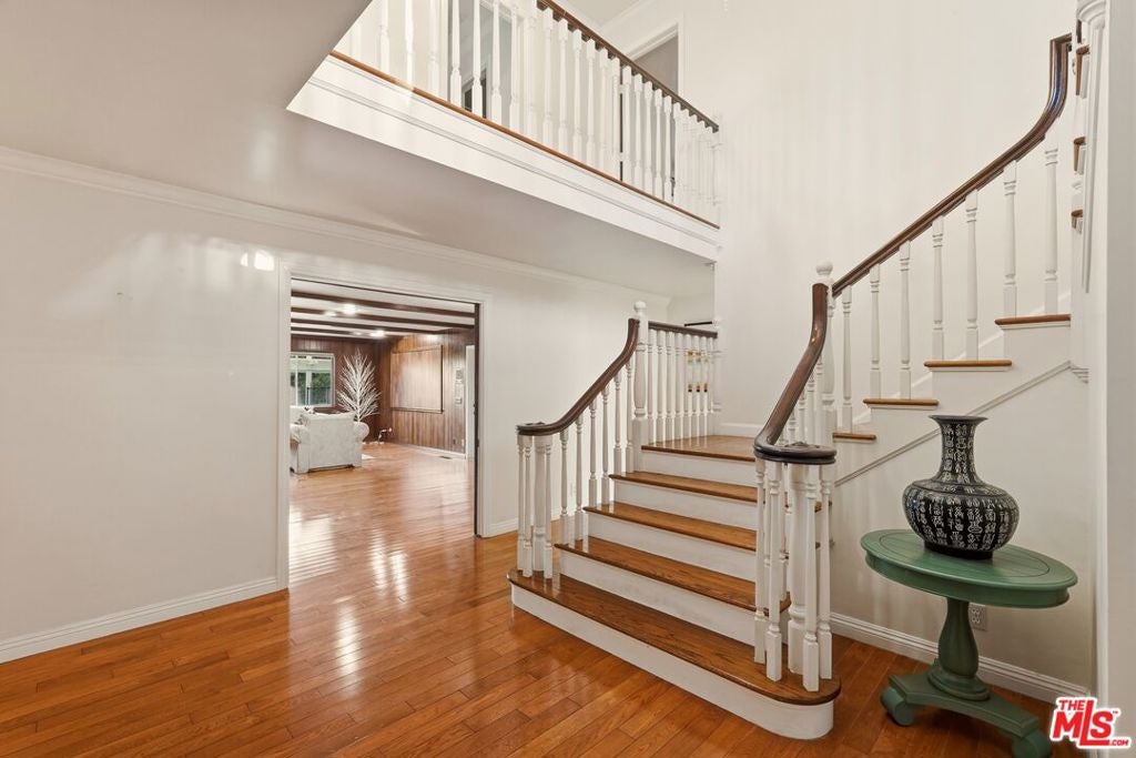 900 Gainsborough Drive