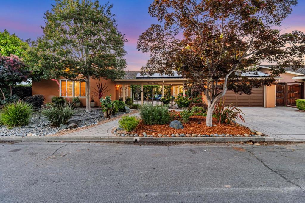 1111 Arnott Way