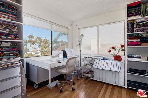 Tiny photo for 4151 Terraza Drive, Los Angeles, CA 90008 (MLS # 25618005)