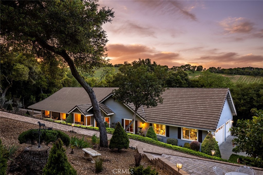 9200 Santa Cruz Road