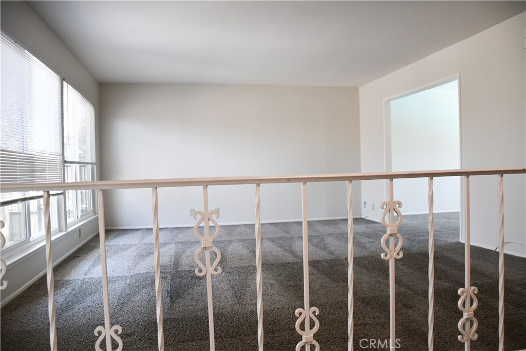 522 E Collins