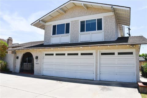 Photo of 522 E Collins AVE, Orange, CA 92867 (MLS # PW26121252)