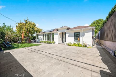 Photo of 7911 Hillrose Street, Sunland, CA 91040 (MLS # OC26064585)