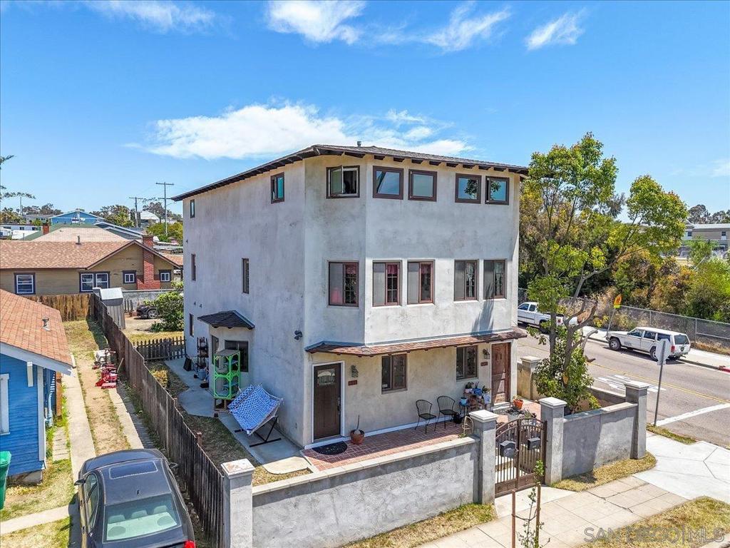 2832 34 K St