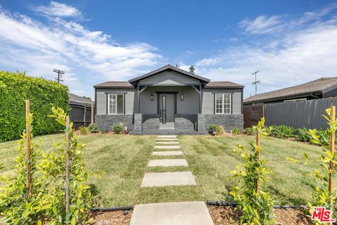 Photo of 6116 Bonner Avenue, North Hollywood, CA 91606 (MLS # 25557535) Photo of 6116 Bonner Avenue, North Hollywood, CA 91606 (MLS # 25557535)