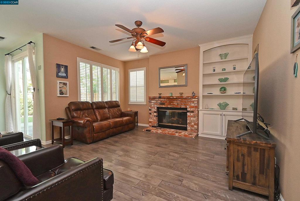 GREYSTONE RANCH - Residential