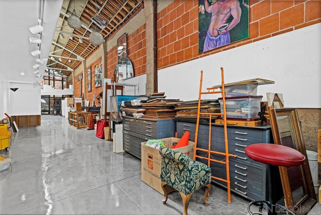 843 10th Ave Unit D