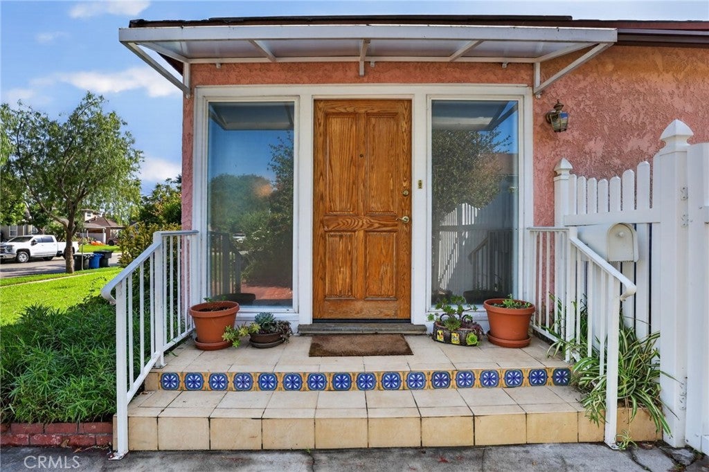 2025 N Manning