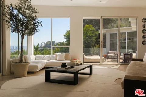 8618 Franklin Avenue, Los Angeles, CA 90069 - MLS#: 26869615