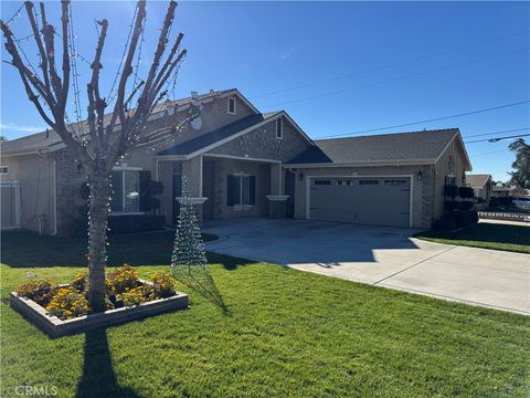 Photo of 425 Sandalwood Dr, Calimesa, CA 92320 (MLS # IG25274230)