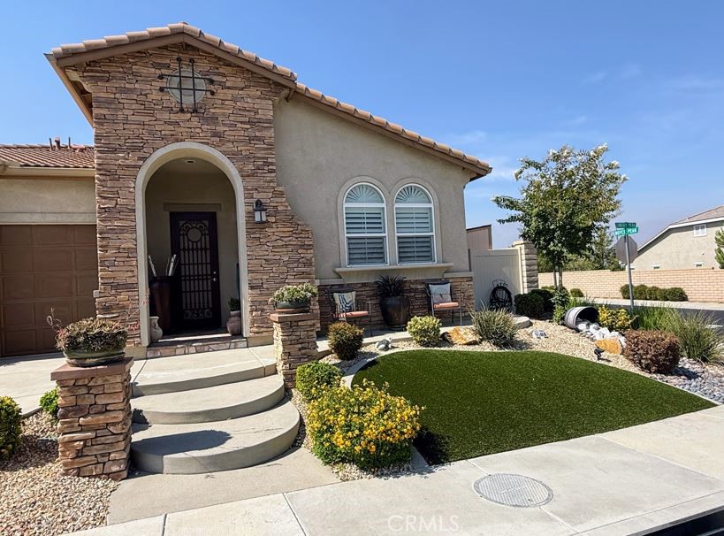 1576 Lindsey Peak