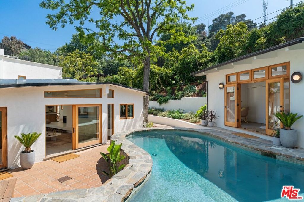 2145 Sunset Crest Drive