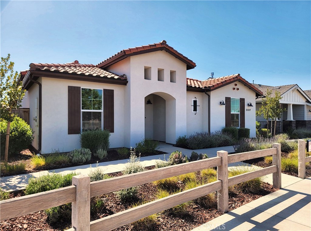 2337 Clubhouse Drive
