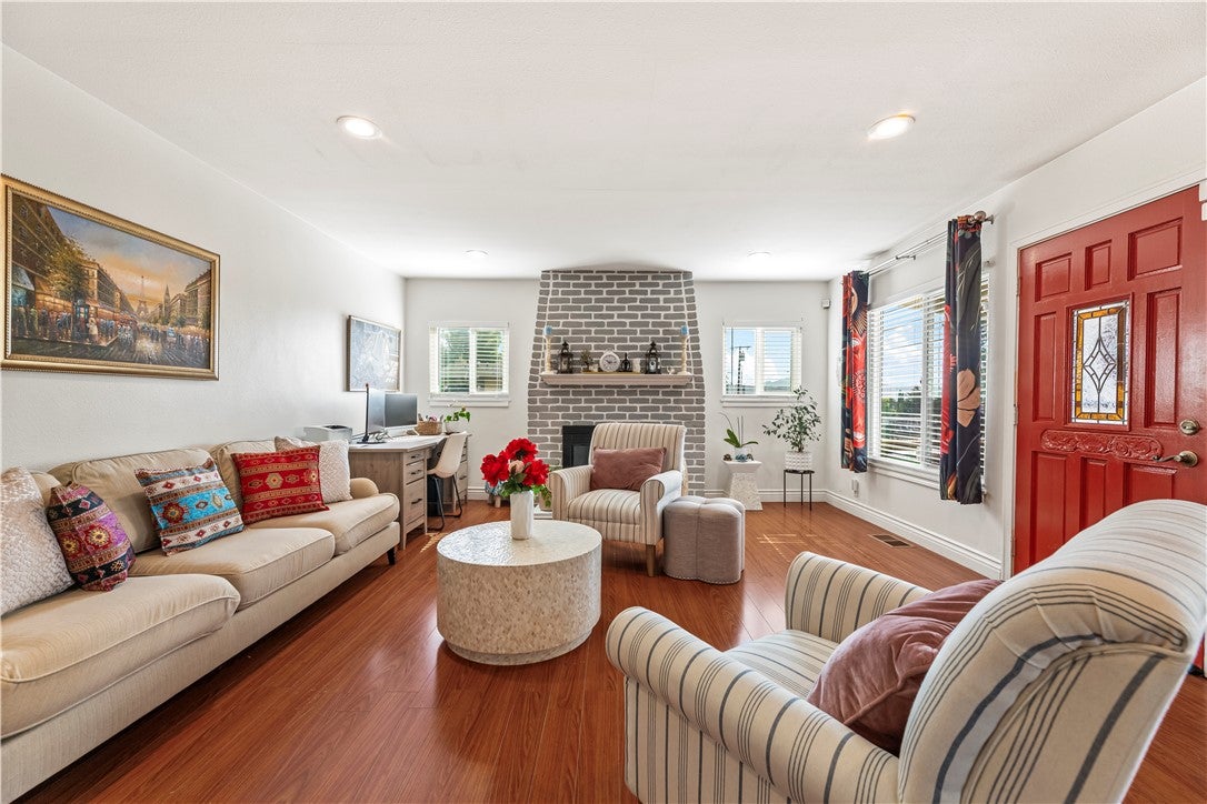 2389 Mayfield Avenue