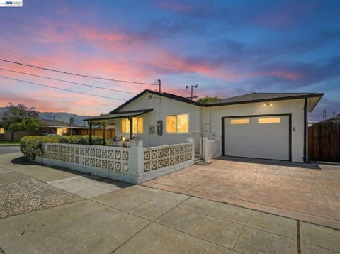 Photo of 43225 Mintwood Street ST, Fremont, CA 94538 (MLS # 41136994)