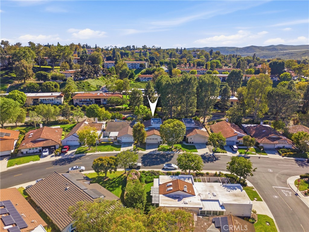 5026 Avenida Del Sol