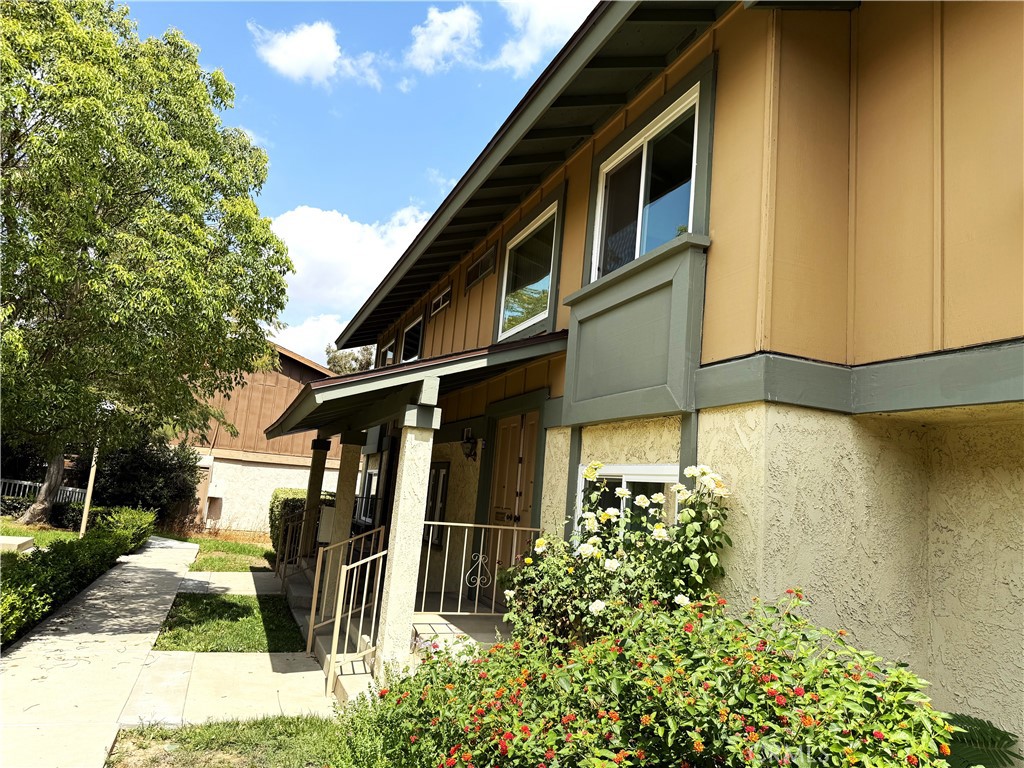 Welcome home to this beautiful move-in ready townhouse in the heart of Reseda, bordering Tarzana and Randall D. Simmons Park. The main level features an inviting open living and dining area with plenty of natural light, merging flawlessly into a functional kitchen with abundant storage and counter space. It comes equipped with new or newer stainless-steel appliances, like fridge, oven, dishwasher or built in microwave.
Designed for everyday comfort and easy living, the property has 3 good size bedrooms upstairs, and downstairs a large den that can be converted to a 4th bedroom if privacy is needed for an office or elderly member of the family. There are dual pane windows throughout, recessed lighting, central air & heat, new washer and dryer, new laminate flooring upstairs, too many to mention. The pride of ownership meets its definition here.
From the living area you have direct access to a private, spacious and quiet patio with additional storage, then to a 2 side-by-side private carport parking spots.
This townhouse is situated in a desirable and very well managed park-like community, Sunburst Estates II. It has a low monthly HOA, sparkling pool and green spaces, and is conveniently located near park, library, YMCA , shopping centers, with multiple dining options. Also, just minutes away from 101 and 405 freeways. Must see to fully appreciate!