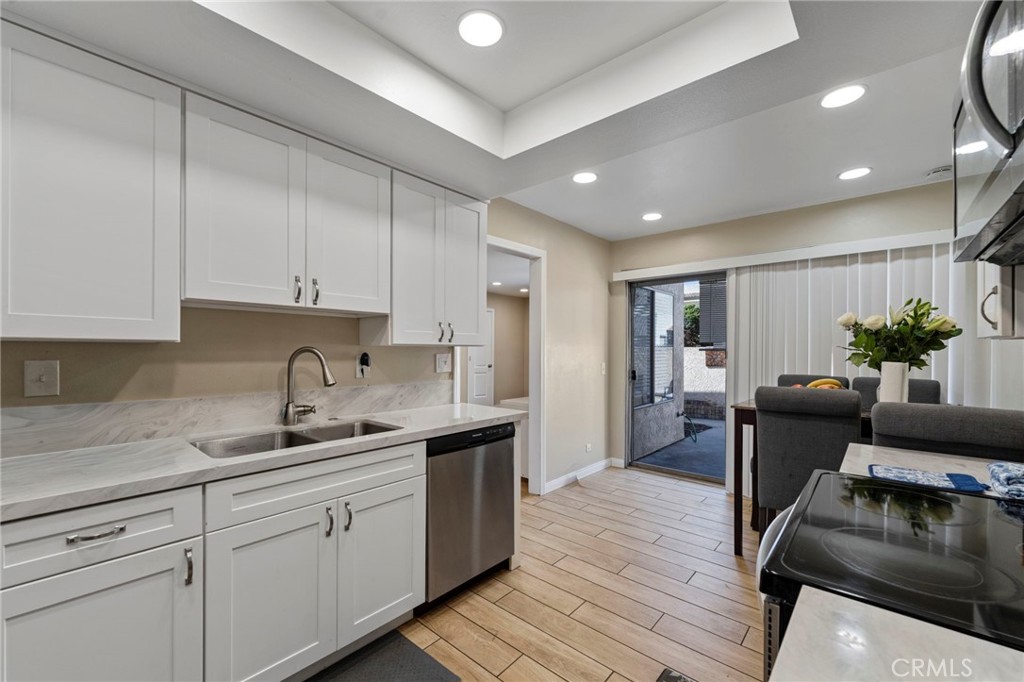 9861 Newport Way