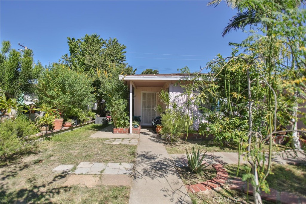 2525 W 10th