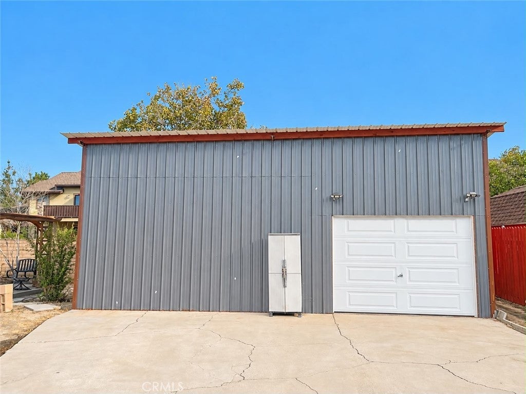 312 W Lugonia