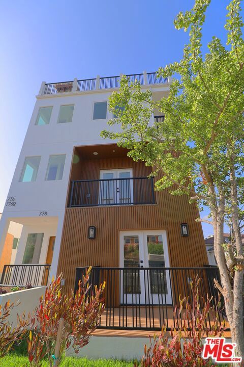 Photo of 778 W 25th Street, San Pedro, CA 90731 (MLS # 26632615)