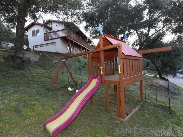 9502 Elm Drive