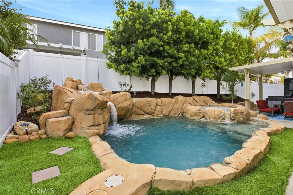 32661 Clearvail Drive