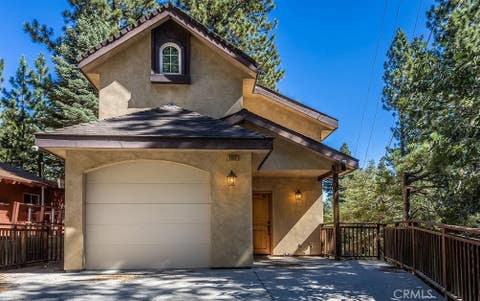 Photo of 1157 Scenic Way, Lake Arrowhead, CA 92378 (MLS # IG26180761)