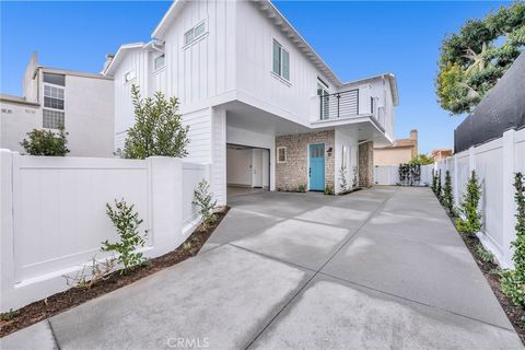 Photo of 2304 Harriman Lane #B, Redondo Beach, CA 90278 (MLS # PV26091367)