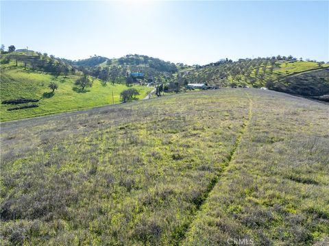 Photo of 1 Hermosa, Templeton, CA 93465 (MLS # NS26019553)