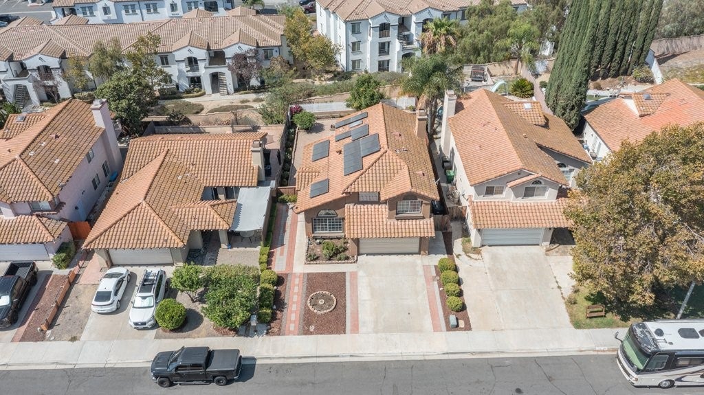 25077 Via Las Lomas