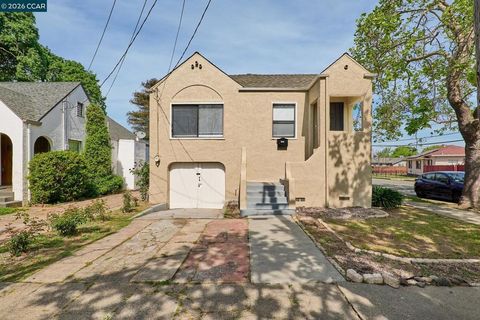 Photo of 1440 Beach St St, Vallejo, CA 94590 (MLS # 41129102)