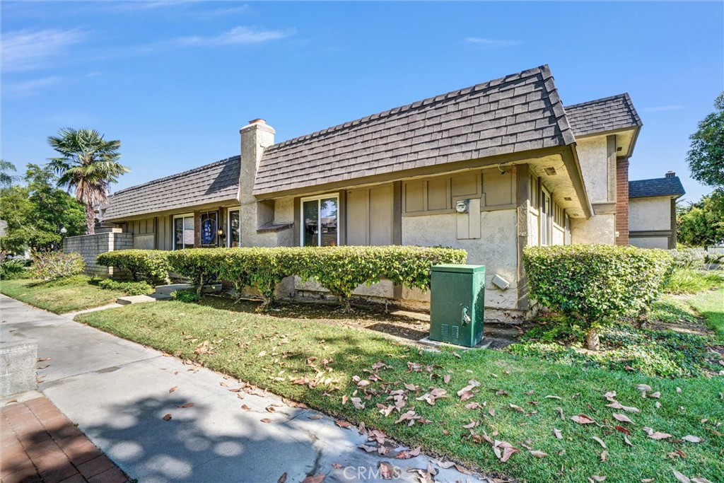 950 S Pearwood Lane