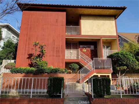 728 E Kensington Road Los Angeles CA 90026