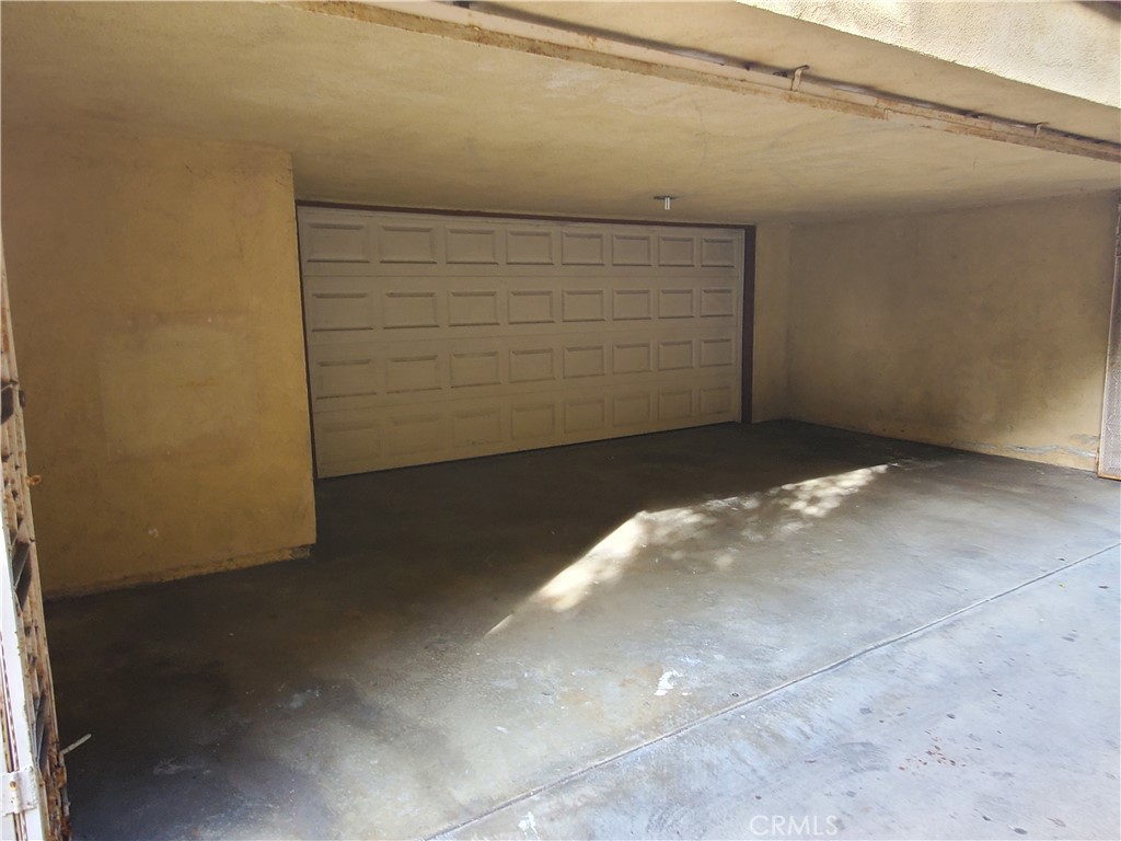 Properties 4 728 E Kensington Road