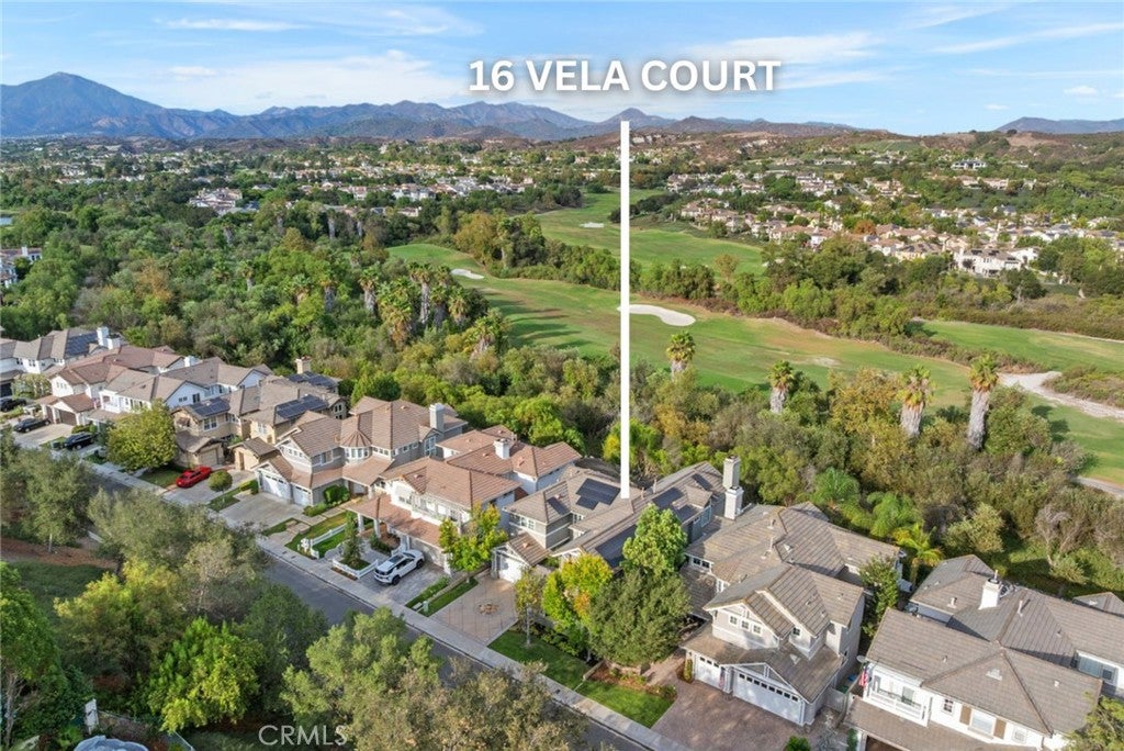 16 Vela Court