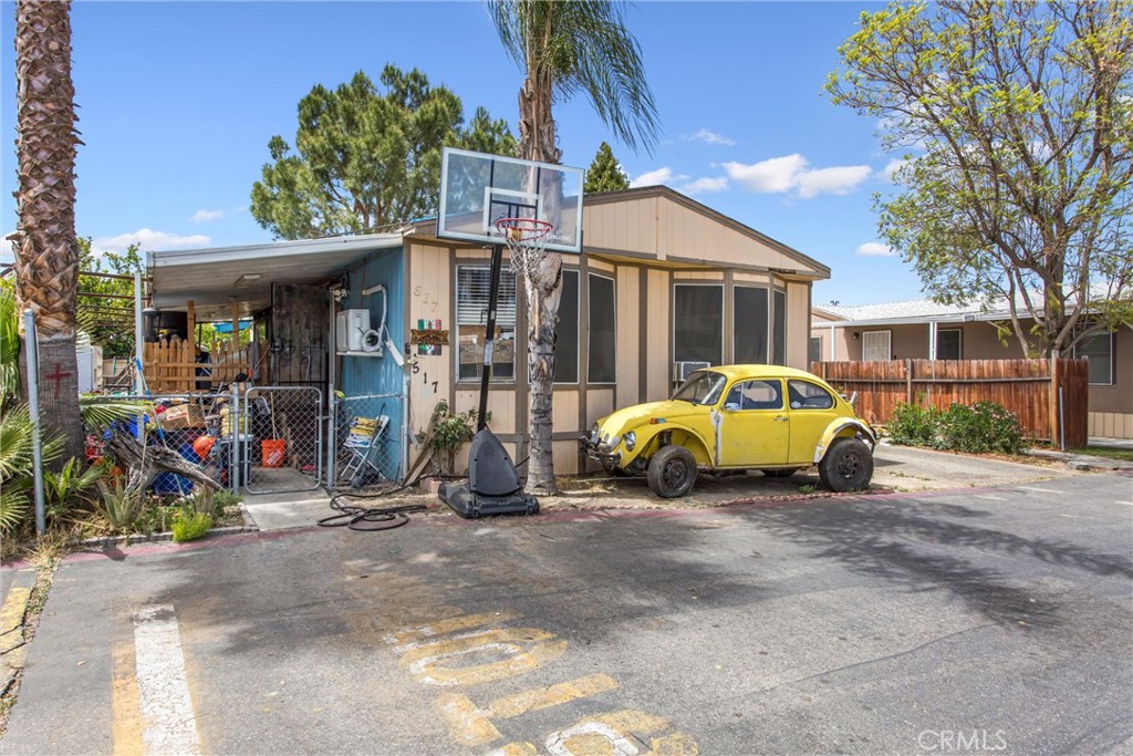 1097 N State 517