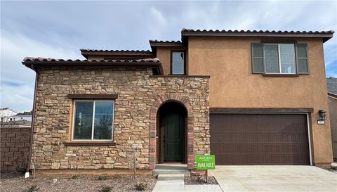 Photo of 3805 Leafgreen Road, Corona, CA 92883 (MLS # IG26041484)