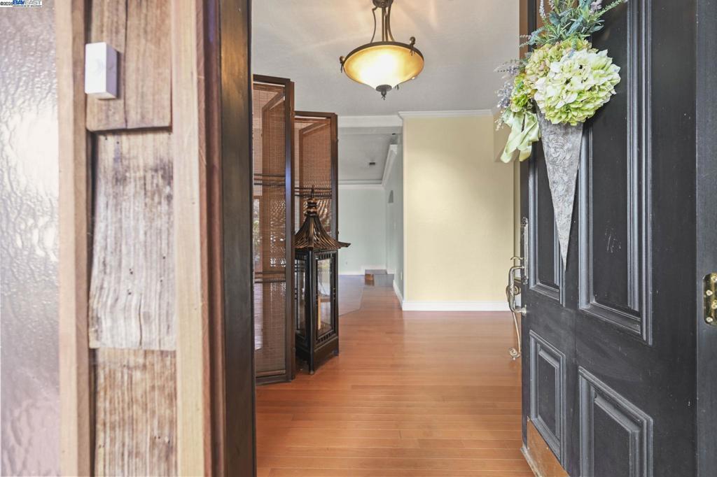 LAFAYETTE HILLS - Residential