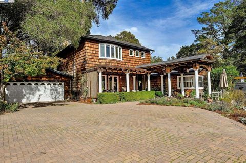 Photo of 799 Moraga Rd Rd, Lafayette, CA 94549 (MLS # 41116826)