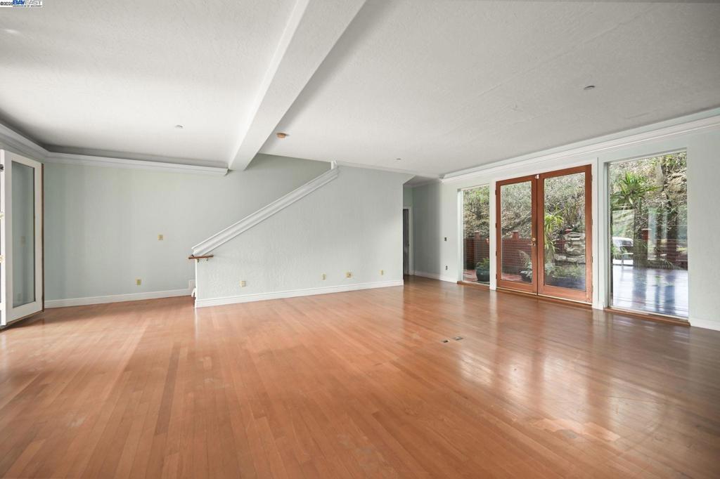 LAFAYETTE HILLS - Residential