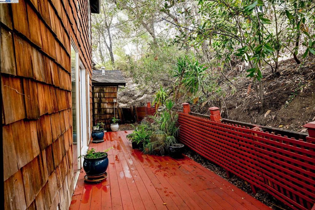 LAFAYETTE HILLS - Residential