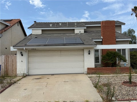 Photo of 561 E J ST, Chula Vista, CA 91910 (MLS # OC26162211)