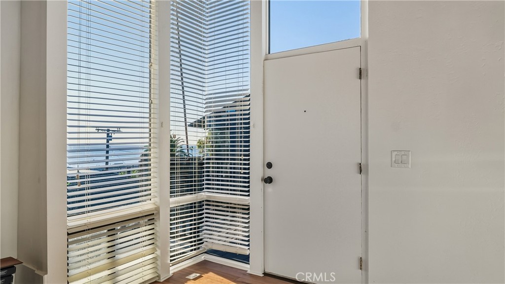 2101 Glenneyre Street C