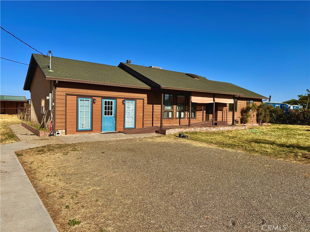 Corning Country Charmer – Horse Property with Room to Roam! If you’ve been dreaming of wide-open space, fresh air, and the freedom to enjoy the rural lifestyle with all your animals—this is the one! This 3-bedroom, 2-bathroom home sits on 2.67 acres of fully fenced land, tailor-made for horses, livestock, and anyone craving room to spread out. Yes, you're seeing train tracks across the street, but: The two-car train *only runs* Monday through Friday at 9am and 5:30pm (not 24hrs a day!), giving you a bit of that rustic charm without too much noise. (See third picture!)
So, bring your animals, your toys, and your dreams—this property is fully equipped with a 5-stall barn, a tack room, a large horse riding area, and a two-door metal garage/shop that’s perfect for storage, hobbies, or weekend projects. Whether you're a seasoned equestrian or just looking for a peaceful piece of land to call your own, this one checks all the boxes. The home also is ADA/wheelchair *friendly* due to the access ramps the seller installed for a family member who stayed at the home after surgery.
Need to commute? No problem. You’re just 30 minutes to Chico or Red Bluff, and conveniently close to shopping, schools, and amenities in Corning—so you get all the peace of country living without giving up the modern conveniences.
Whether you’re looking to ride, relax, or simply enjoy the open space, this property offers the best of rural living with unbeatable access to town. Don’t let this opportunity pass you by—schedule a showing today and come see why Corning is calling your name!