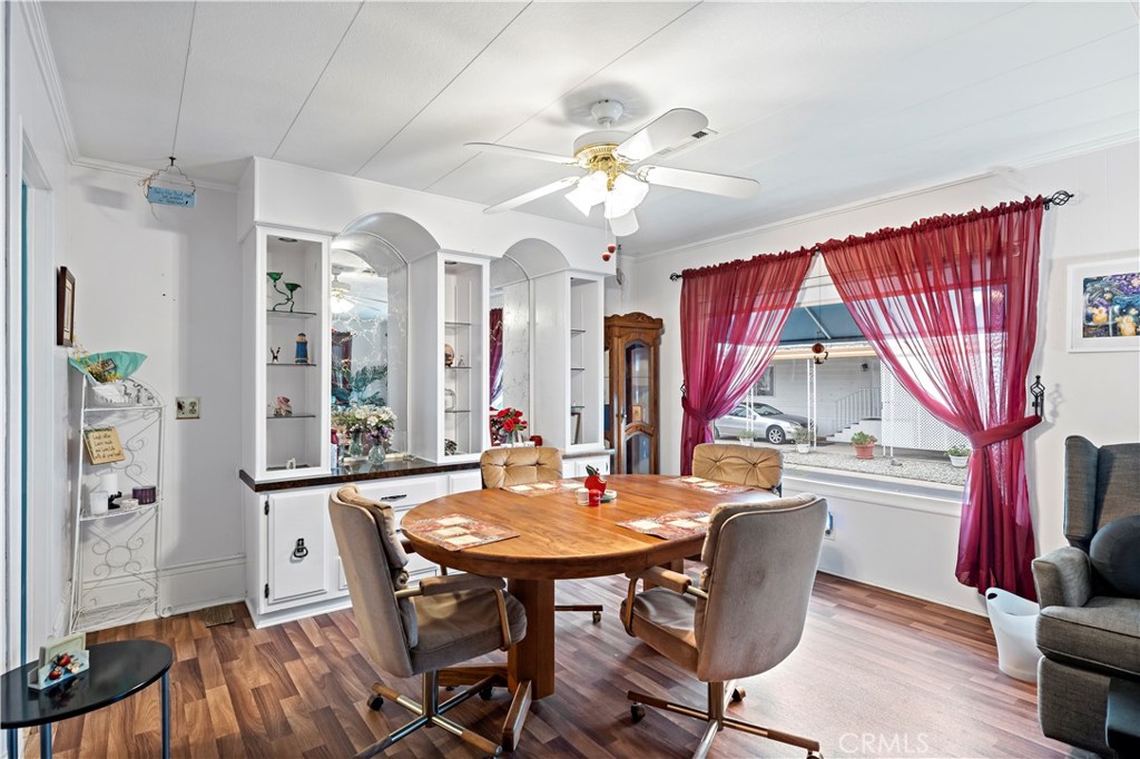 1245 W Cienega Avenue 211