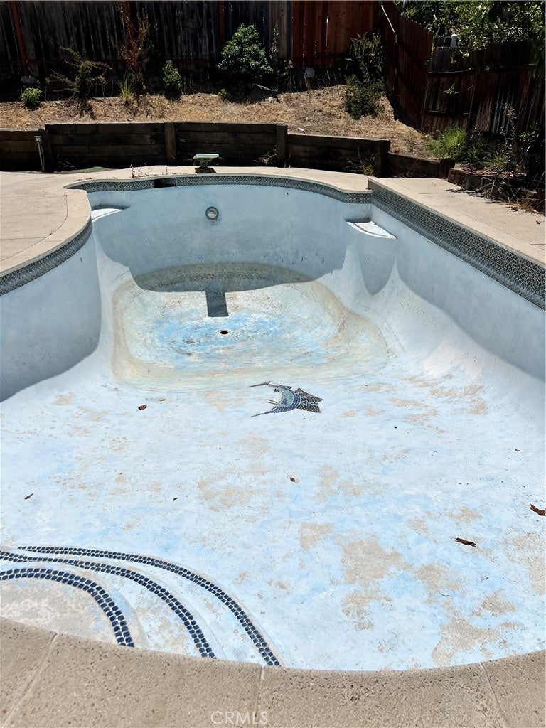 2302 Avenida Del Vista