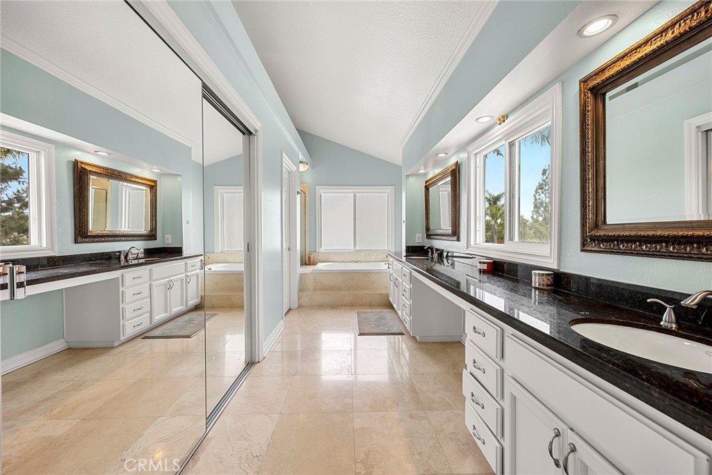 Palisades (LHP) - Residential